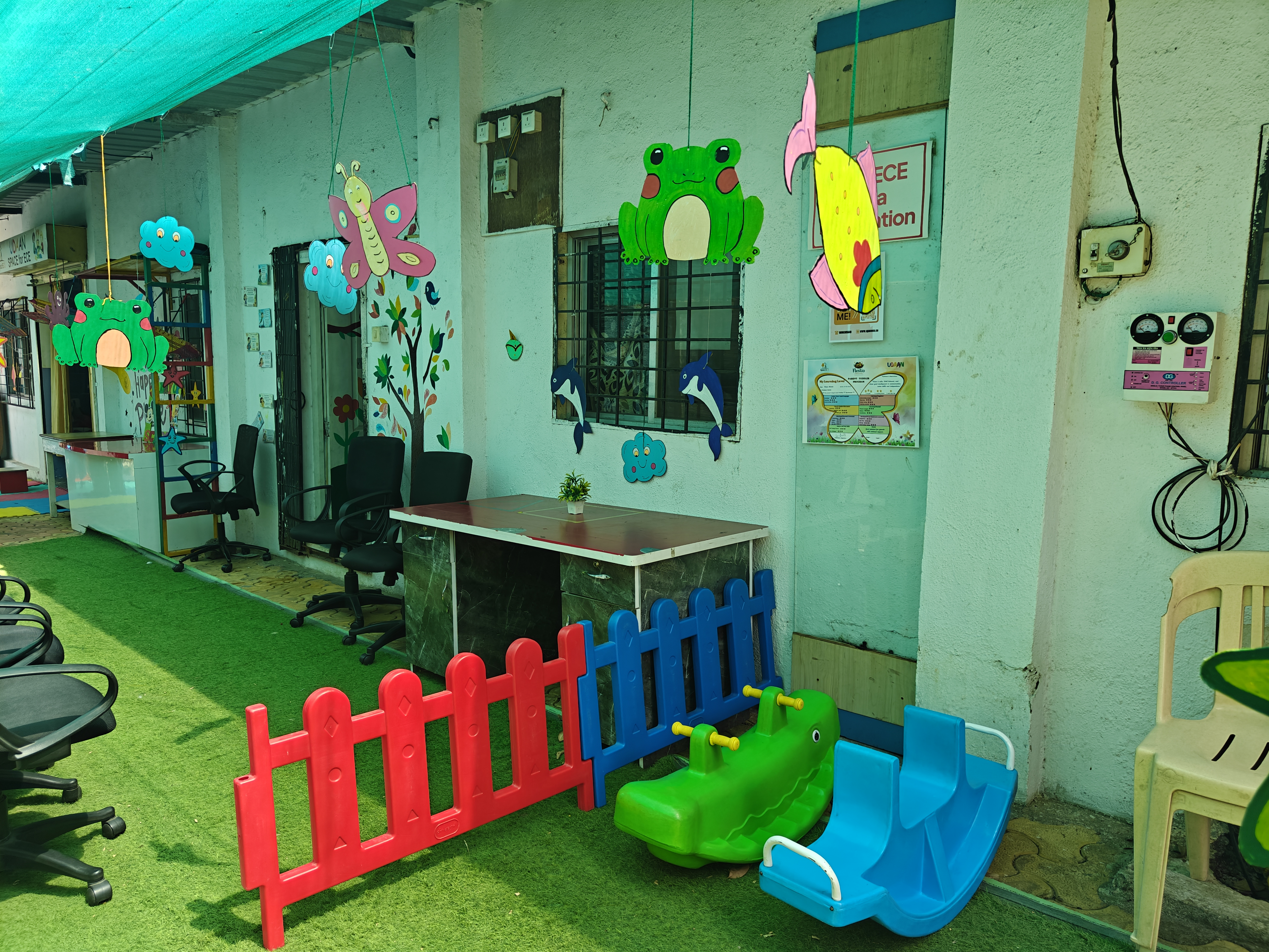 Cosy classroom reading and play corner